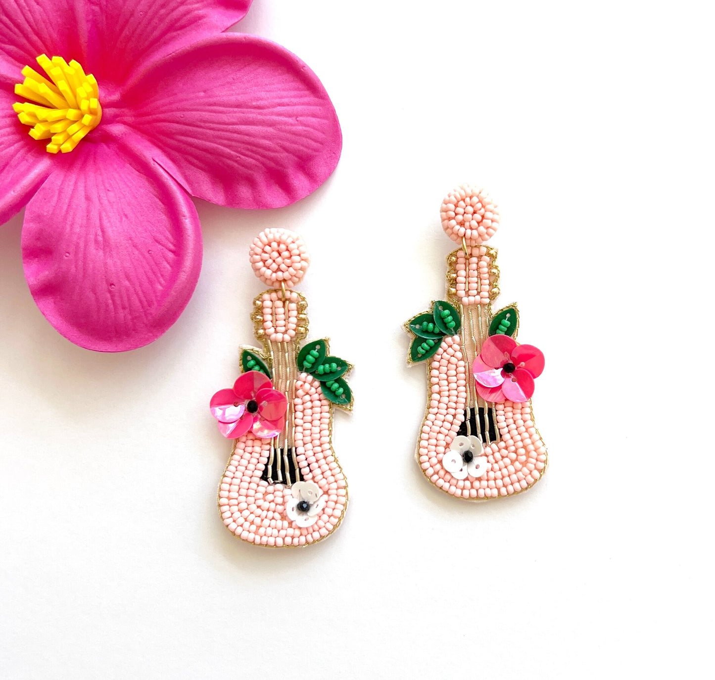 Pink Guitar / Ukulele
